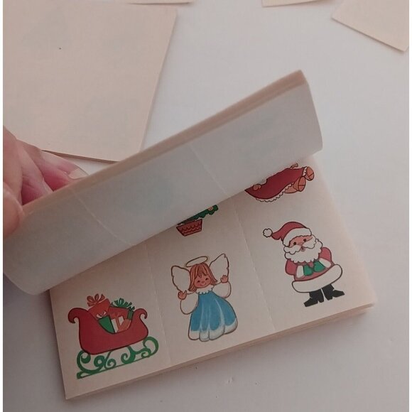 Vintage Christmas Gummed Seals Lot of 25 Lick & Stick Stickers Die Cut - Picture 4 of 5